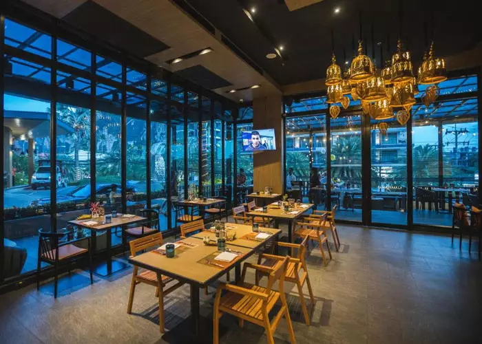 هتل هالیدی این ریزورت کرابی